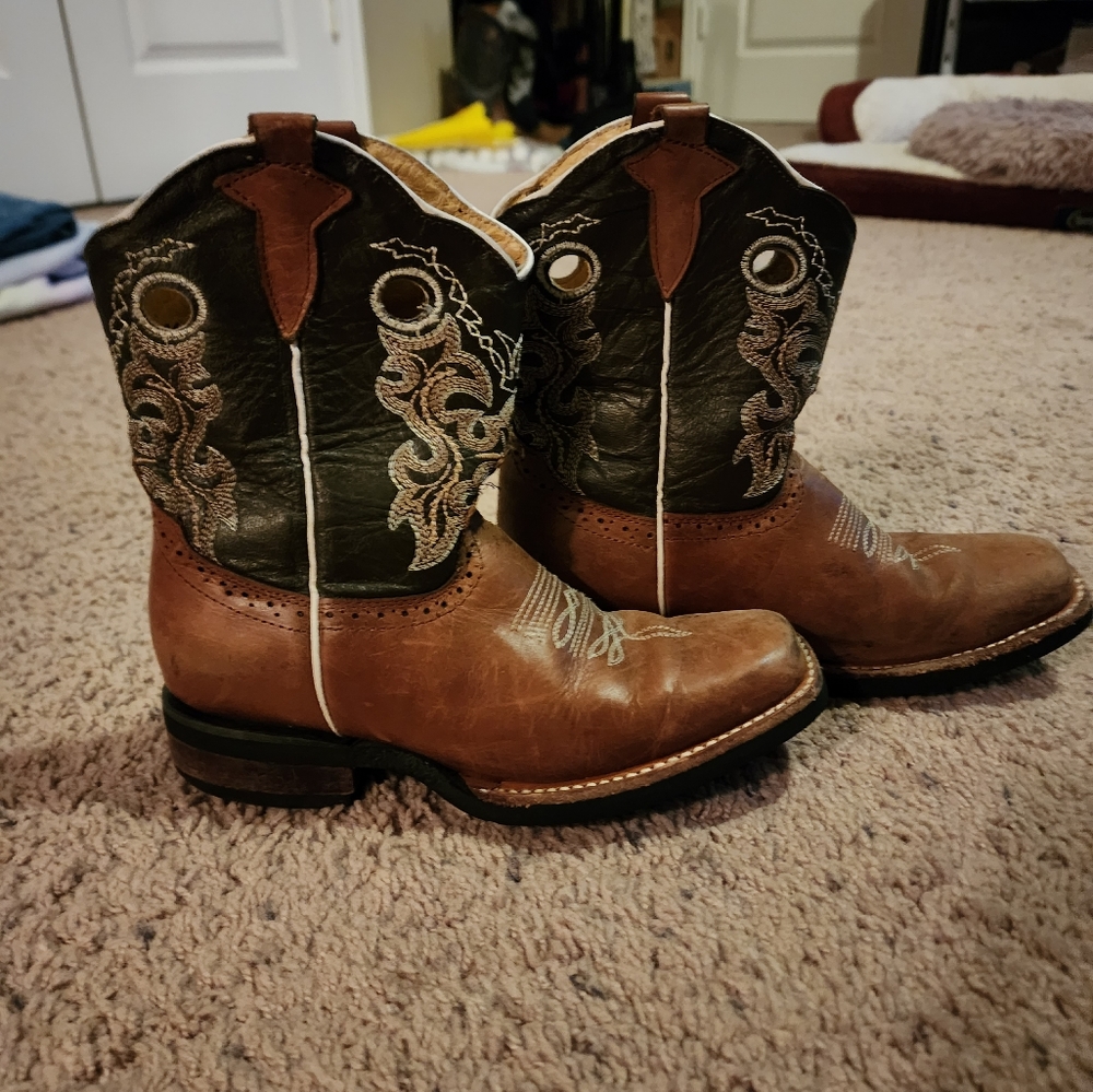 Boys cowboy boots